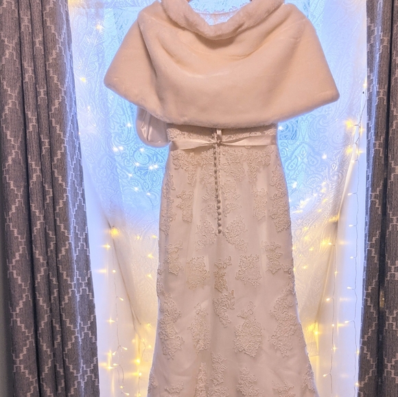 Venice Lace Appliqués Morilee Wedding Dress w tags - Picture 7 of 7